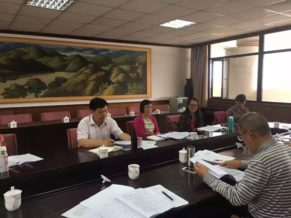 李光惠老师在省人大参加＂民法总则征求意见＂座谈会。